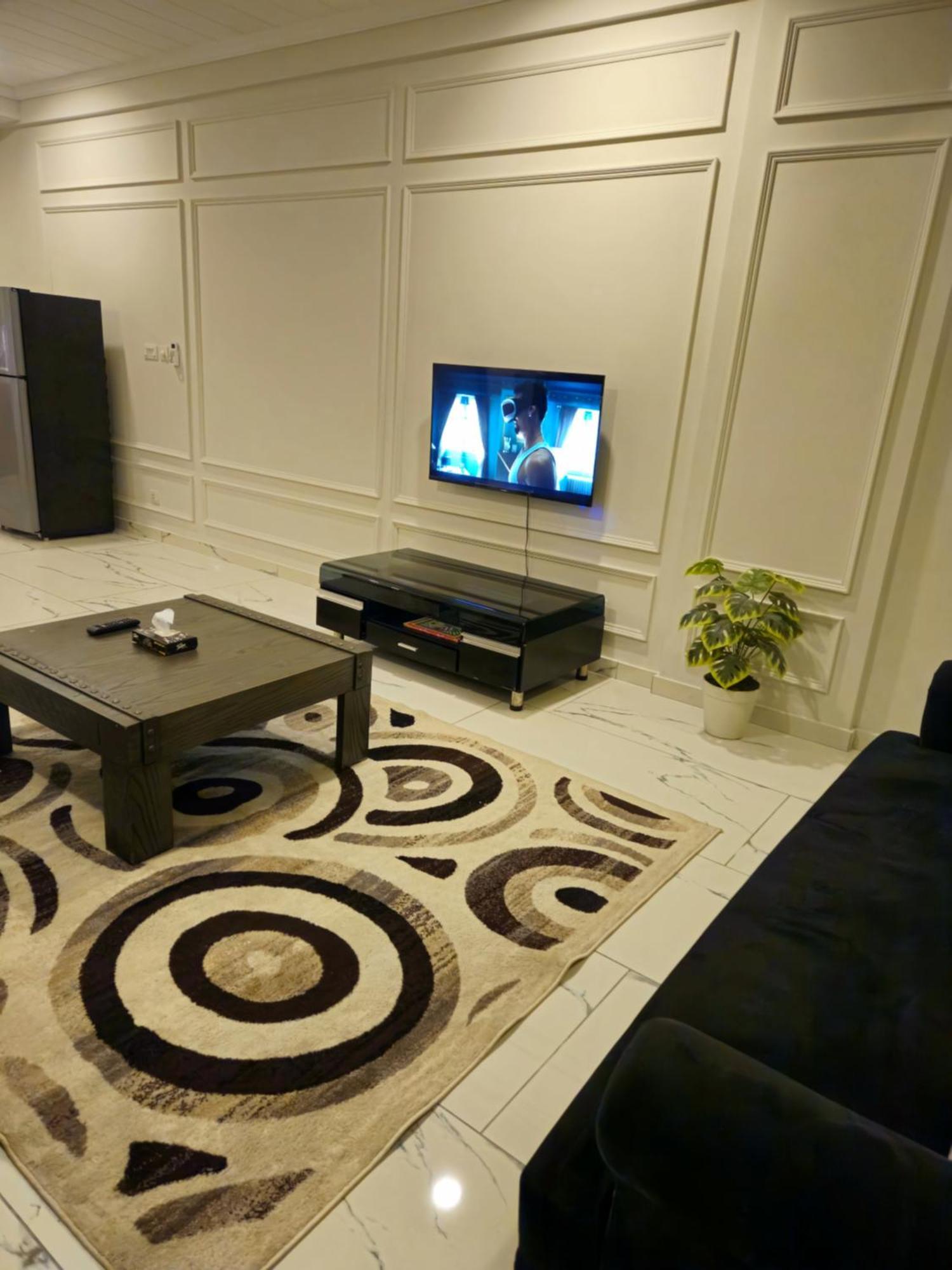 רוואלפינדי Aesthetic Scenic Luxurious Apartment - Bahria Heights מראה חיצוני תמונה